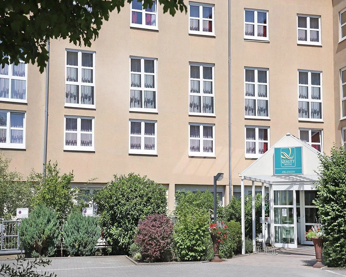 Quality Hotel Erlangen 3*,